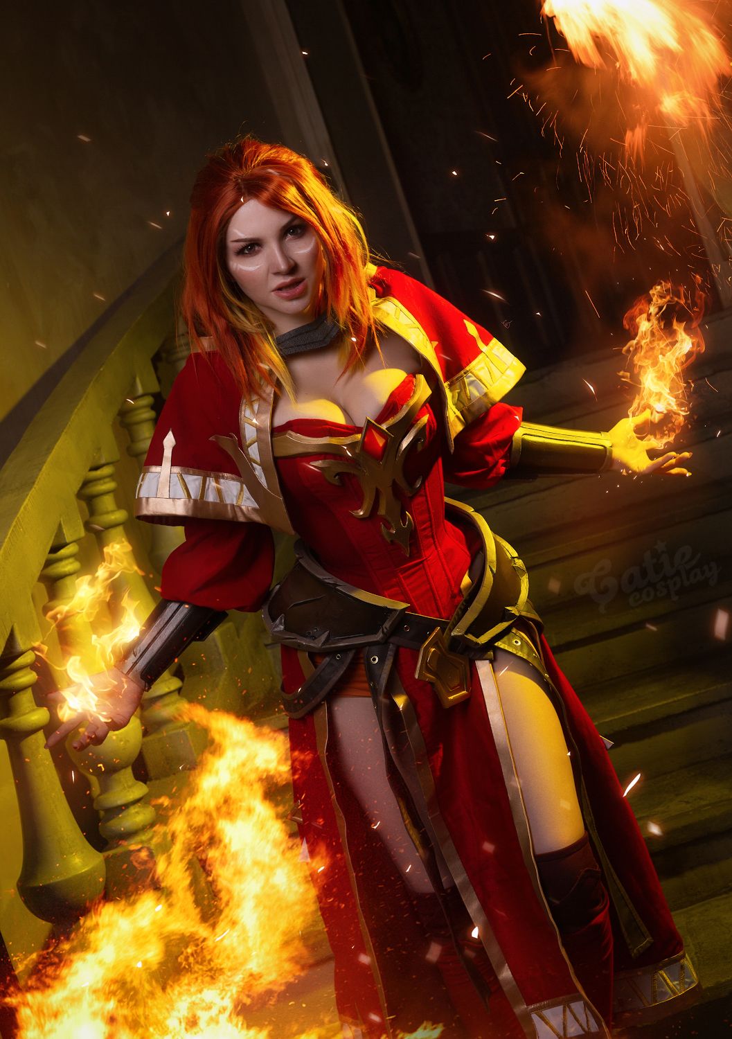 Косплей на Lina из Dota 2. Косплеер: Екатерина Корбут. Фотограф: Алена Филиппова. Источник: imgur.com/gallery/3hftcPv