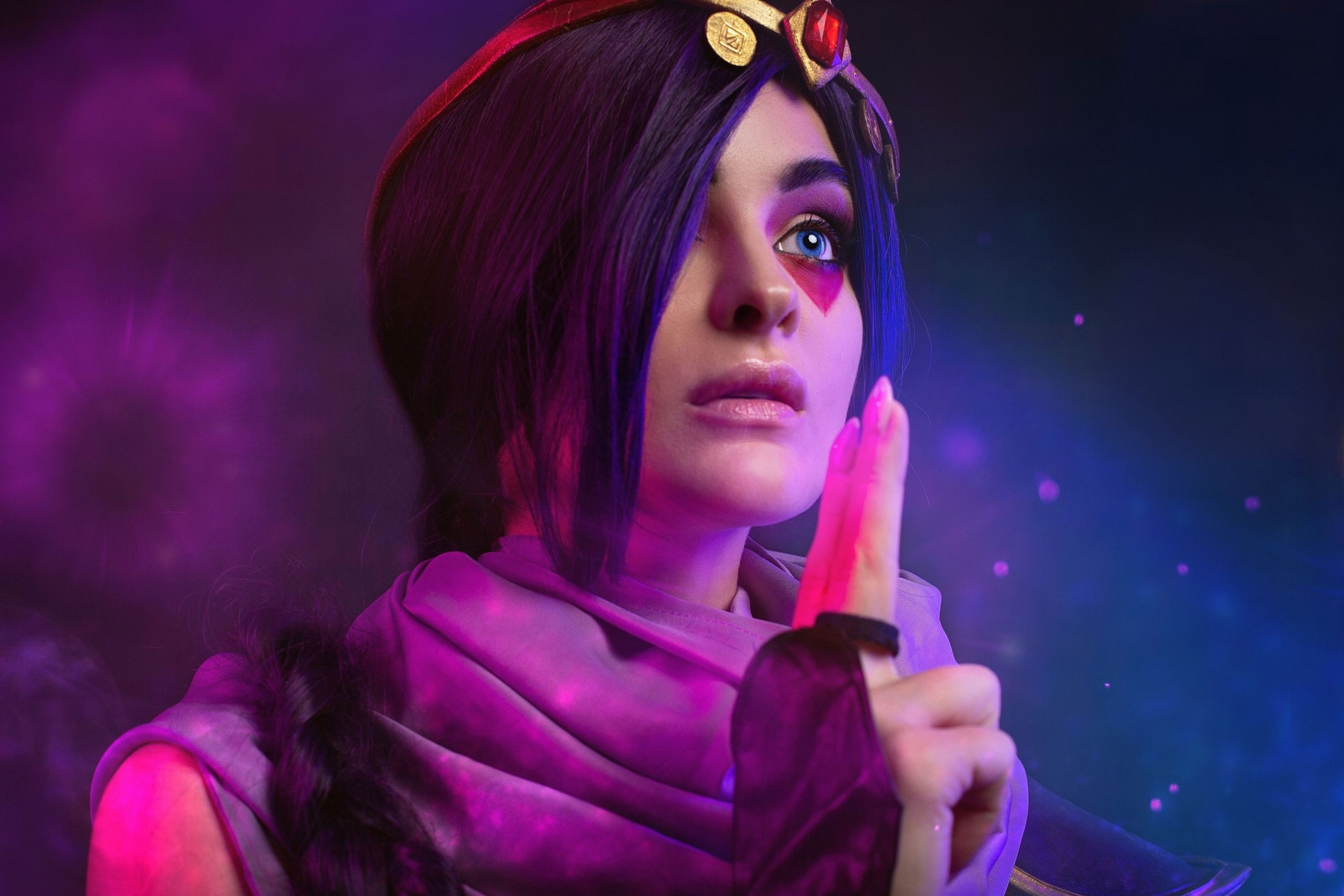 Косплей на Templar Assassin. Фотограф: Кристина Бородкина. Источник: &laquo;ВКонтакте&raquo;.