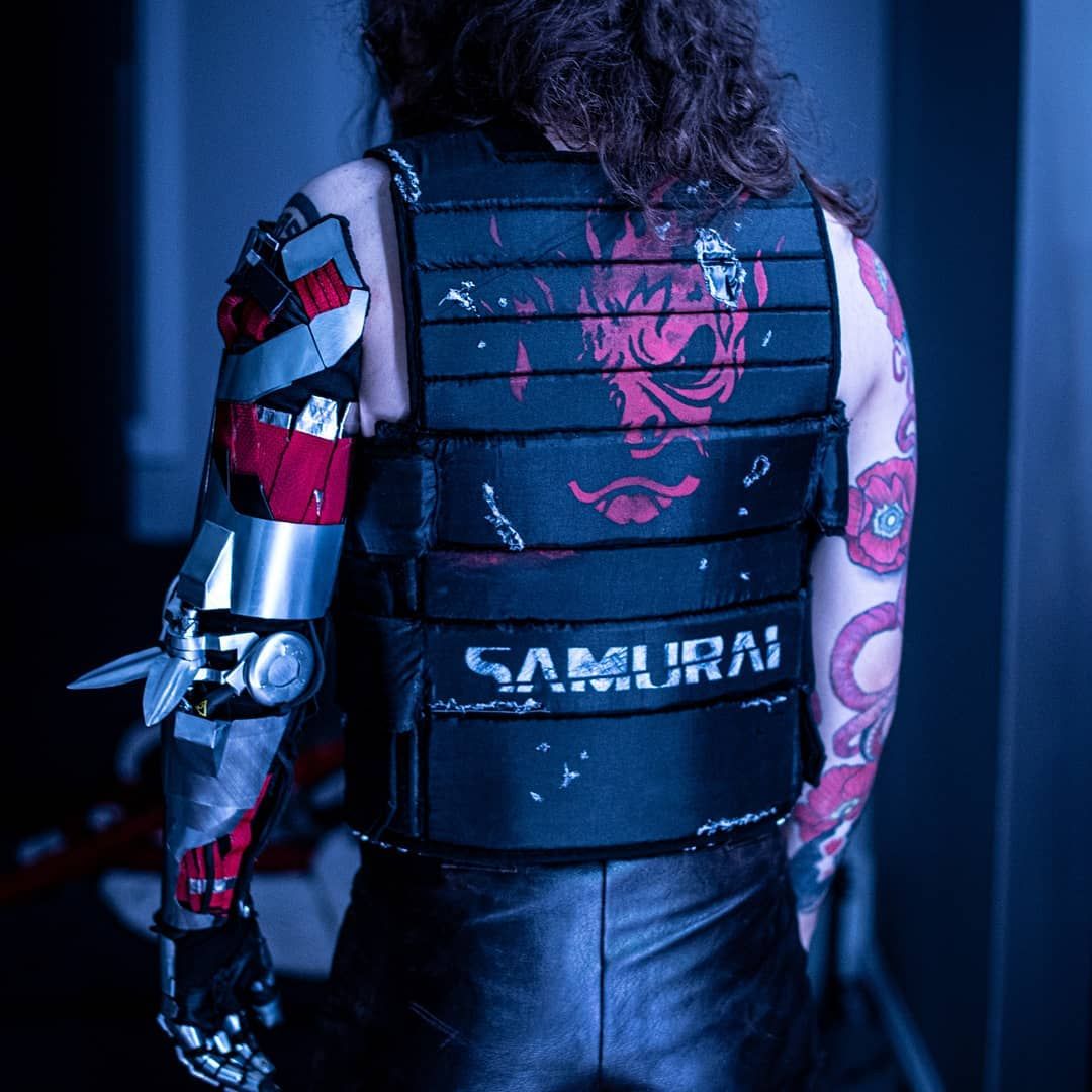 Косплей на Johnny Silverhand из Cyberpunk 2077. Модель: Kody. Источник: instagram.com/x_kodyalexander_x