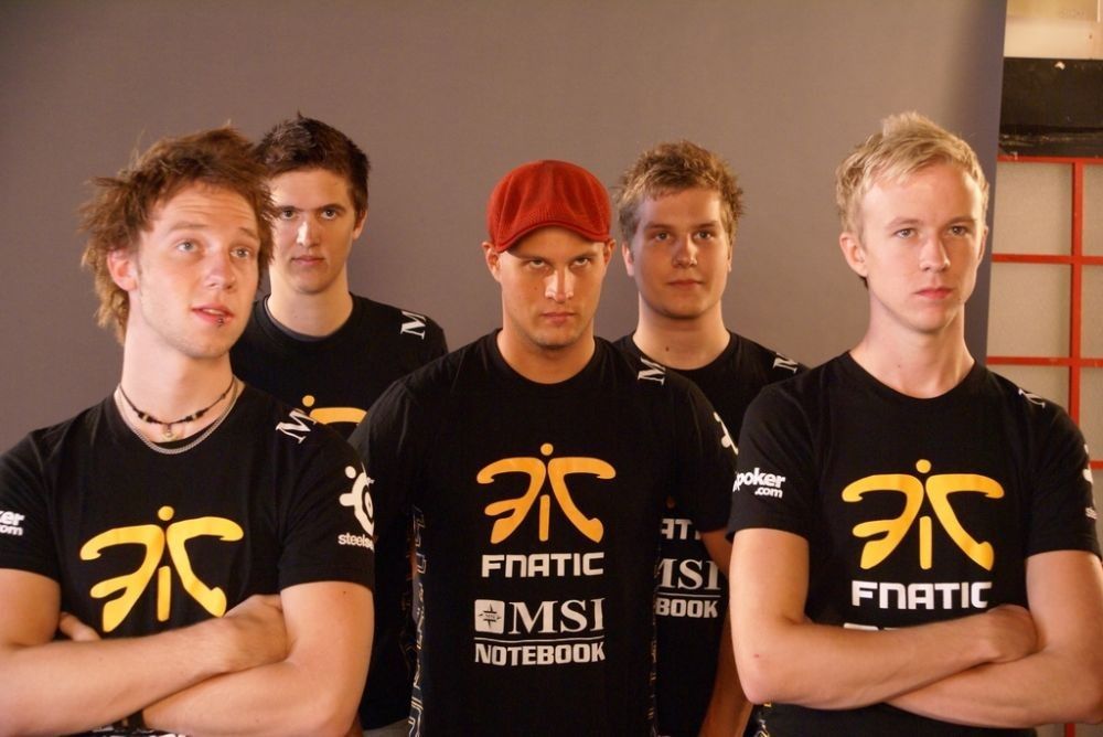 Обновленные fnatic. Многие уже и не вспомнят ins\'a и его кепочку