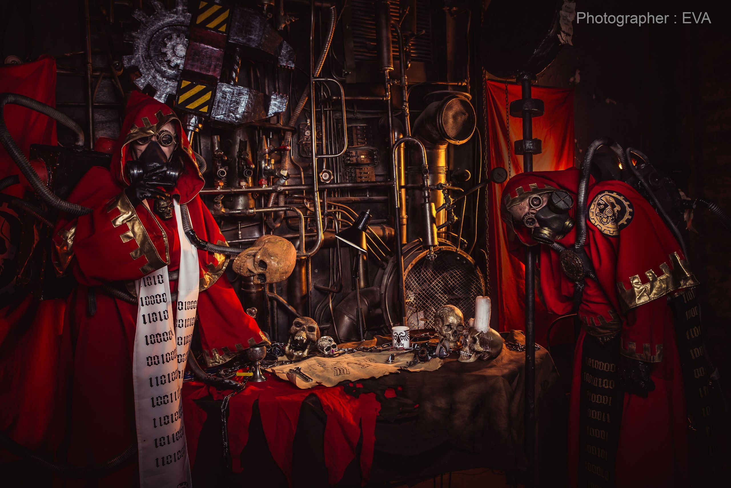 Косплей на Saint Silvana, Adeptus Mechanicus. Warhammer40000. Косплееры: Вrickus, Uchiha Madara, Dominion Terran. Источник: vk.com/eva_cosplay