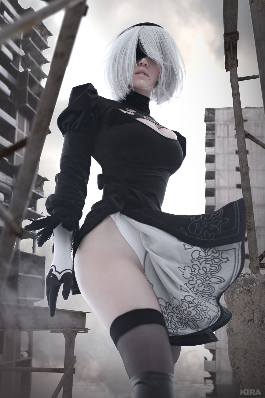 2B из NieR: Automata. Косплеер: Лада Люмос. Фотограф: Кира Митенкова. Источник: vk.com/kmitenkova_photoarts.