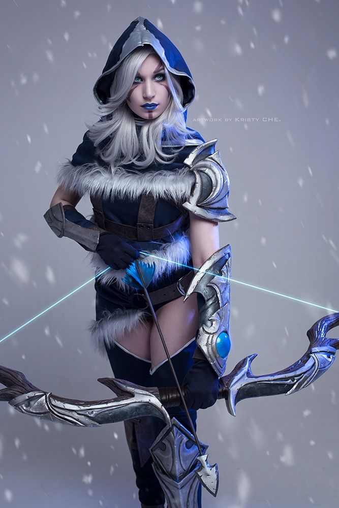 Косплей на Drow Ranger. Косплеер: Кристина Черниговская. Источник: vk.com/kristyche_cosplay