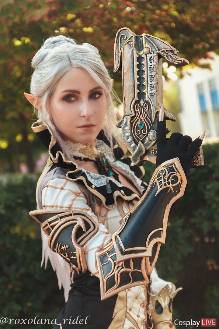 Косплей на камаэля из Lineage II. Модель: Роксолана Ридель. Источник: vk.com/roxolanacosplay