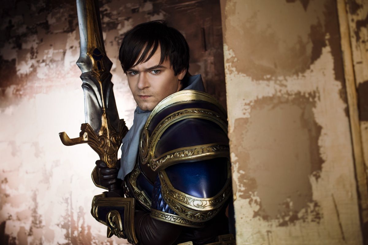 Косплей на Garen из League of Legends. Косплеер: WindWalk | vk.com/windwalk_in_cosplay. Фотограф: Рина Нерина. Источник: vk.com/nerinaphoto