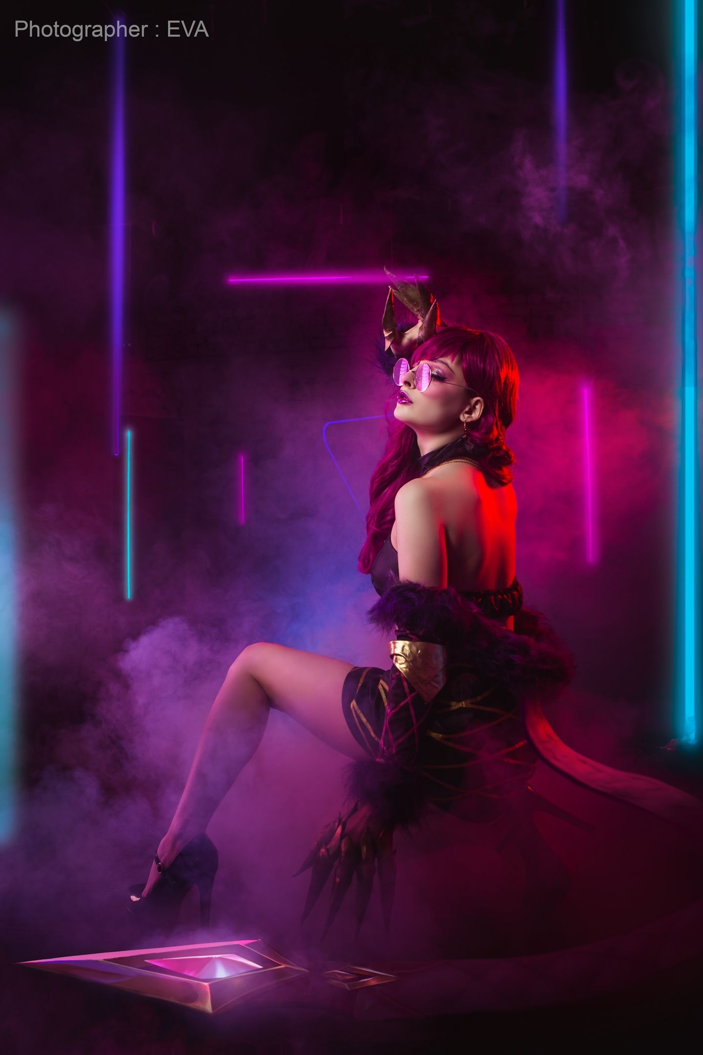 Косплей на Evelynn из K/DA. Фотограф: Ева Давыдова. Косплеер: Дарья Химэ. Источник: vk.com/eva_cosplay_photo