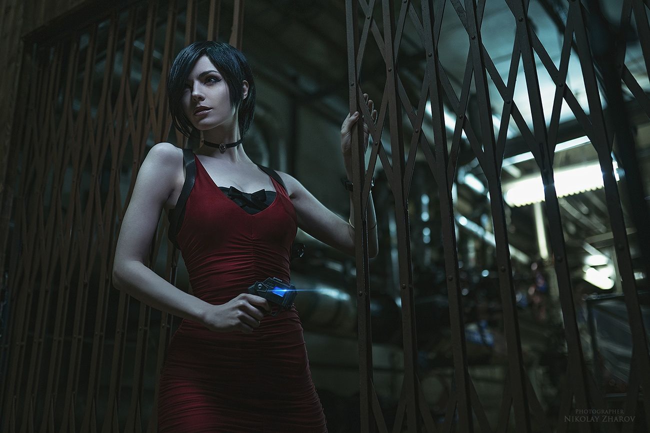 Косплей на Аду Вонг из Resident Evil. Косплеер: Алиса Шпигель. Фотограф: Николай Жаров. Источник: vk.com/nikolay_photogroup