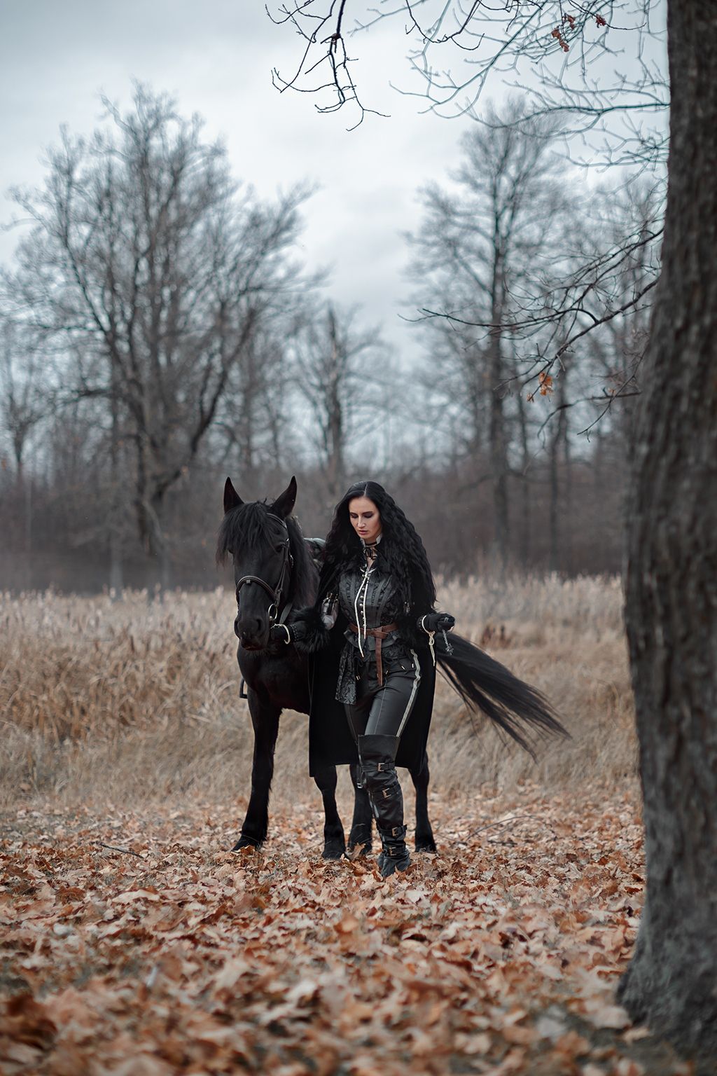 Косплей на Йеннифэр. Косплеер: Saint Hysteria. Фотограф: Елена Весания. Источник: vk.com/elena_vesania