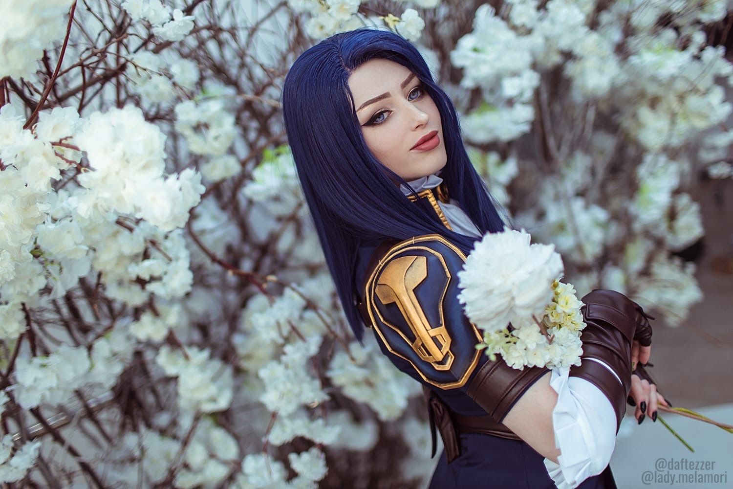 Персонаж: Кейтлин из сериала «Аркейн» по League of Legends. Косплеер: Мария Lady Melamory Давыдова. Фотограф: Александра Станкевич. Источник: vk.com/melamoricosplay