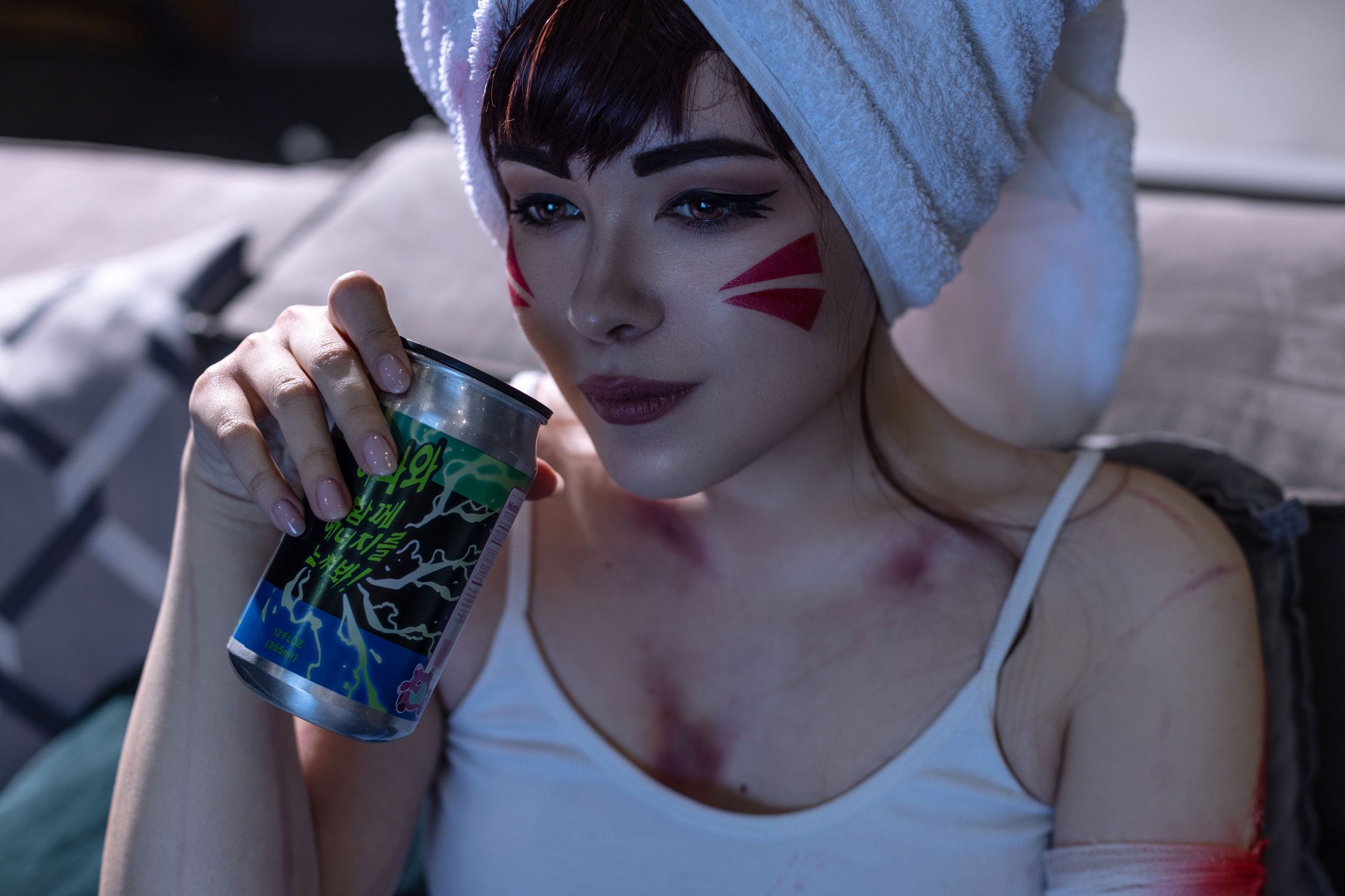 Персонаж: D.Va из Overwatch. Косплеер: Агния Северина. Фотограф: Кристина Бородкина.