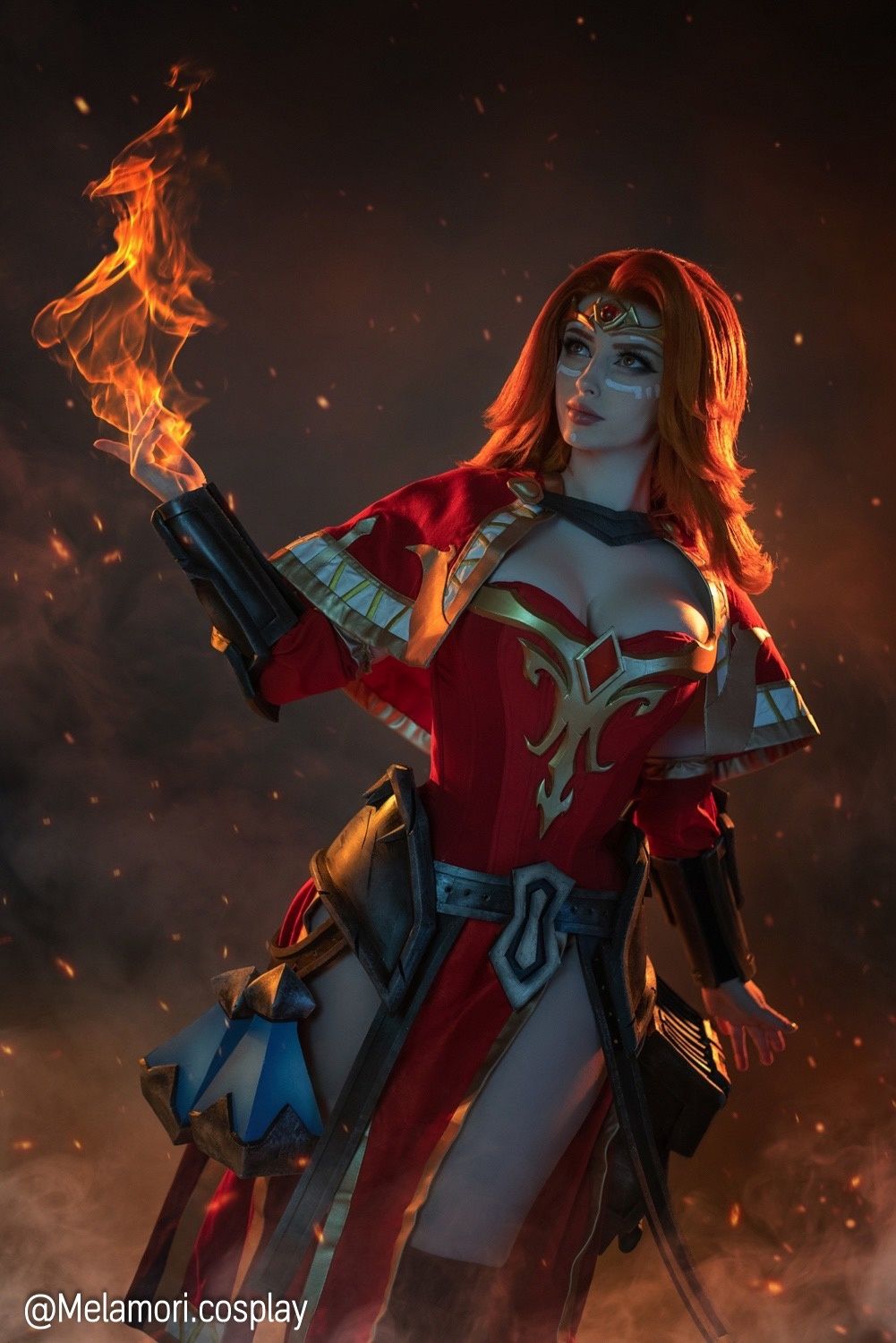 Косплей на Lina из Dota 2. Косплеер: Мария Lady Melamori Давыдова