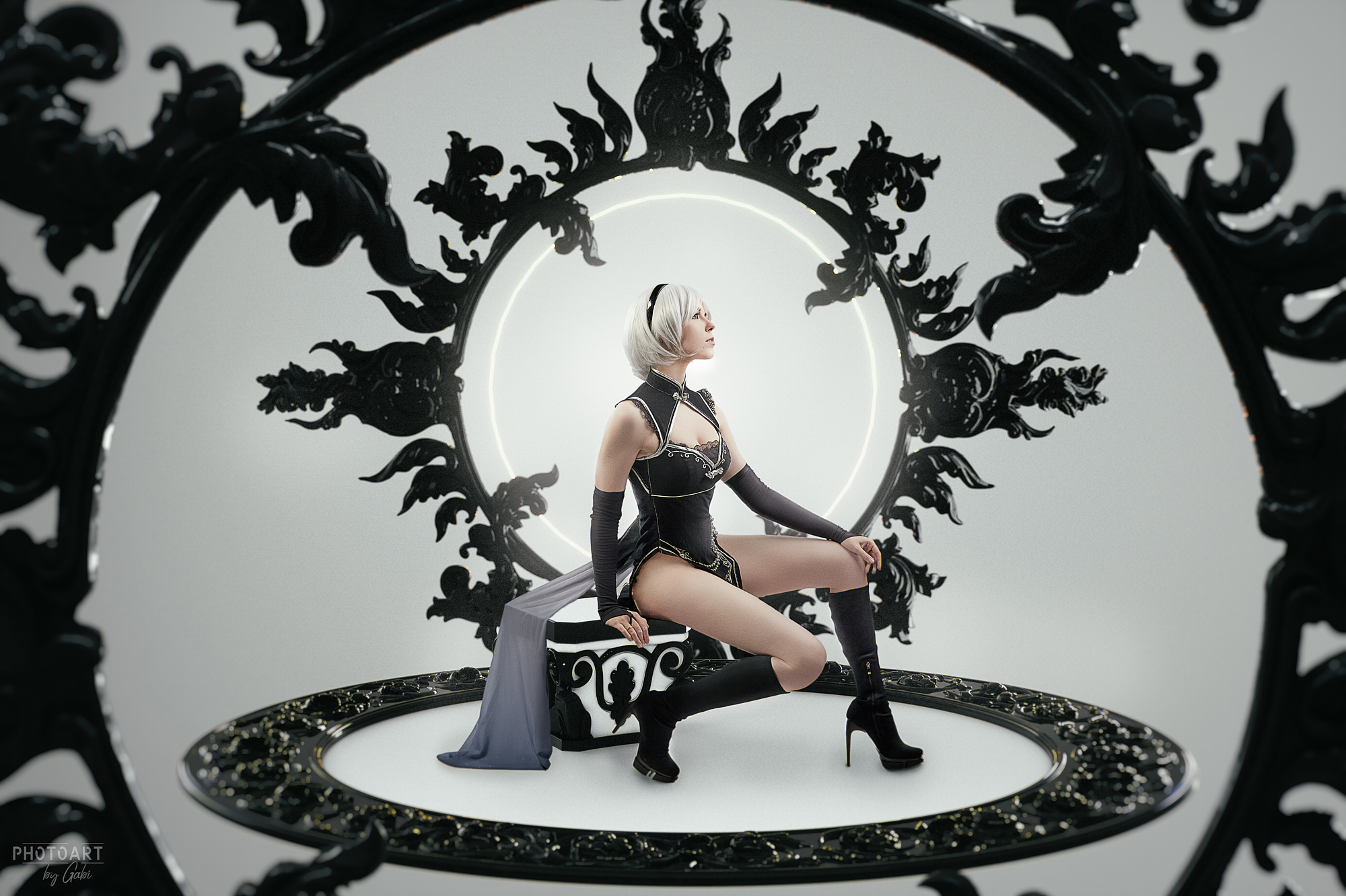 Косплей на 2B из NieR: Automata. Косплеер: Анастасия Матяш. Фотограф: Дмитрий Габдукаев. Источник: dimigabi.ru