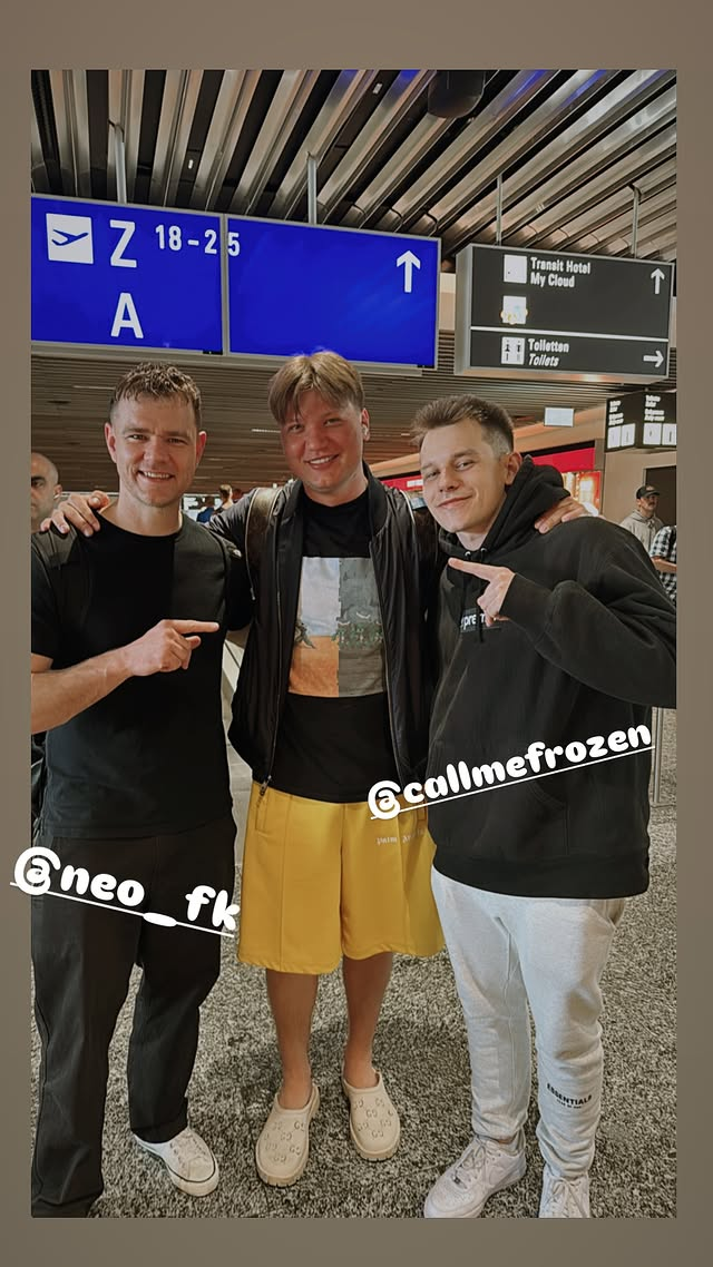 NEO, s1mple и frozen | Источник: страница s1mple в Instagram*