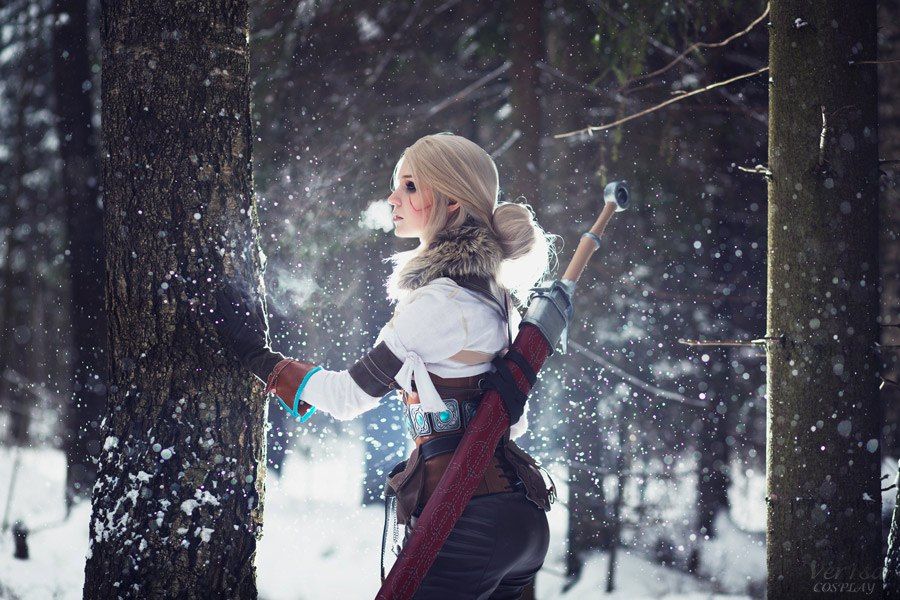 Косплей на Цири из The Witcher 3: Wild Hunt. Косплеер: Вера Зайцева. Фотограф: Наталья Варзина. Источник: https://vk.com/nova_cosplay