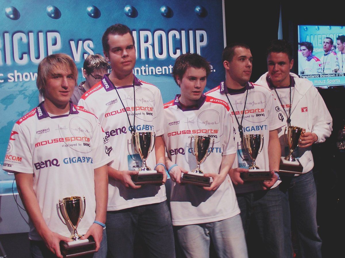 elemeNt в составе mousesports