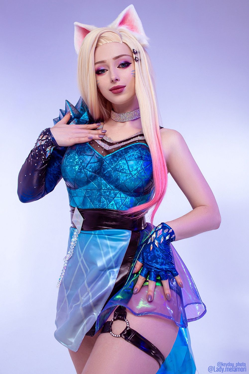 K-pop айдол из K/DA &mdash; косплей на Ари из League of Legends. Косплеер: Lady Melamori. Фотограф: KeyDou. Источник: vk.com/melamoricosplay