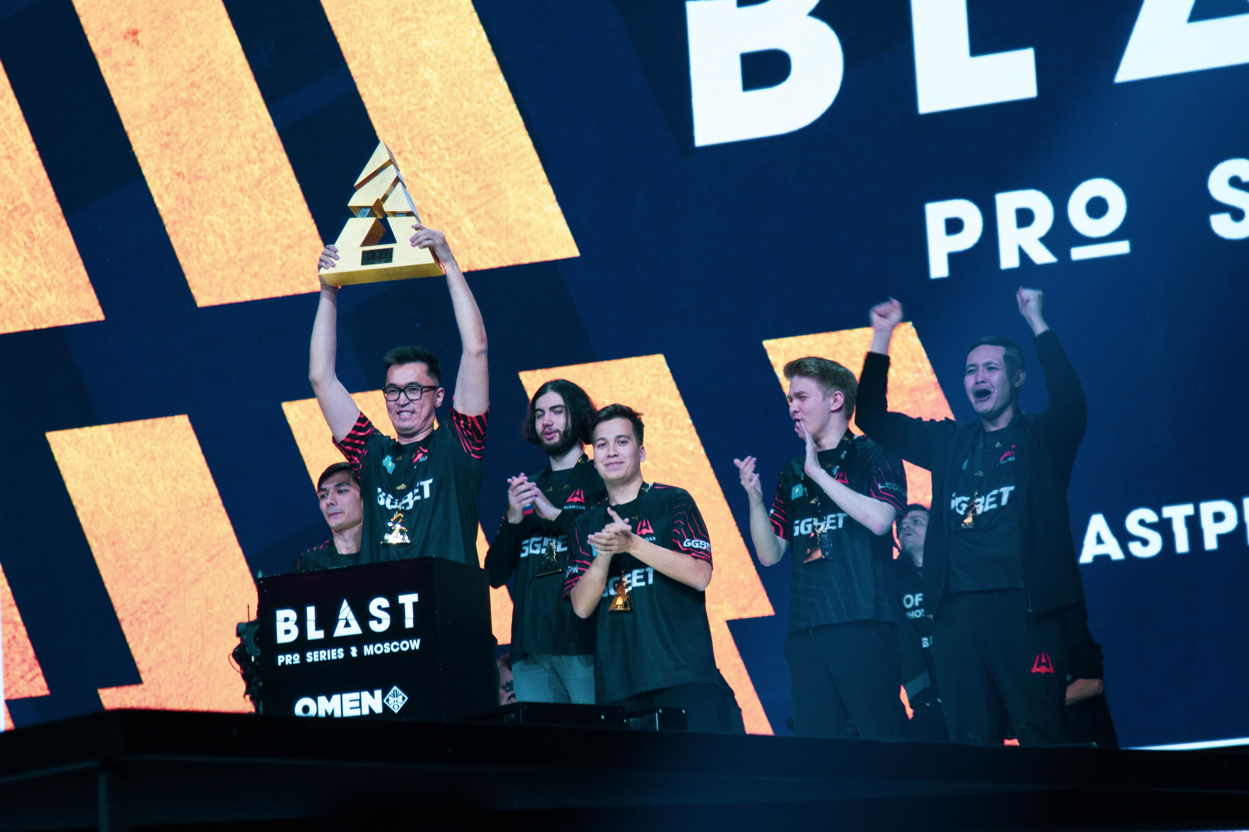 AVANGAR празднует победу на BLAST Pro Series Moscow 2019 