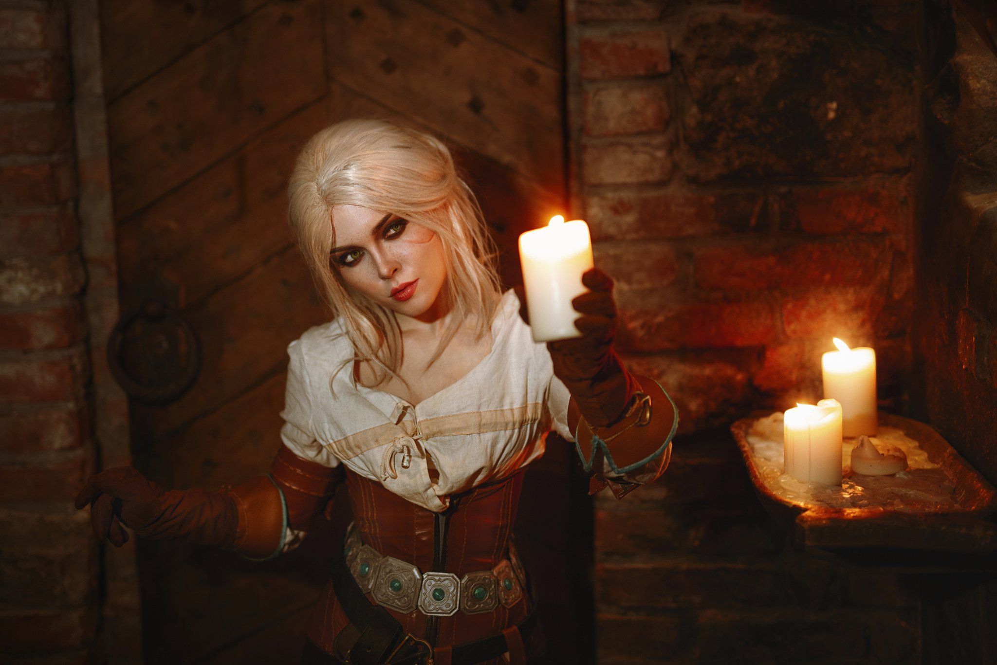 Косплей на Цири из The Witcher 3: Wild Hunt. Косплеер: Илона Бугаева. Фотограф: Eugene Art. Photograph. Источник: https://twitter.com/IlonaBugaeva