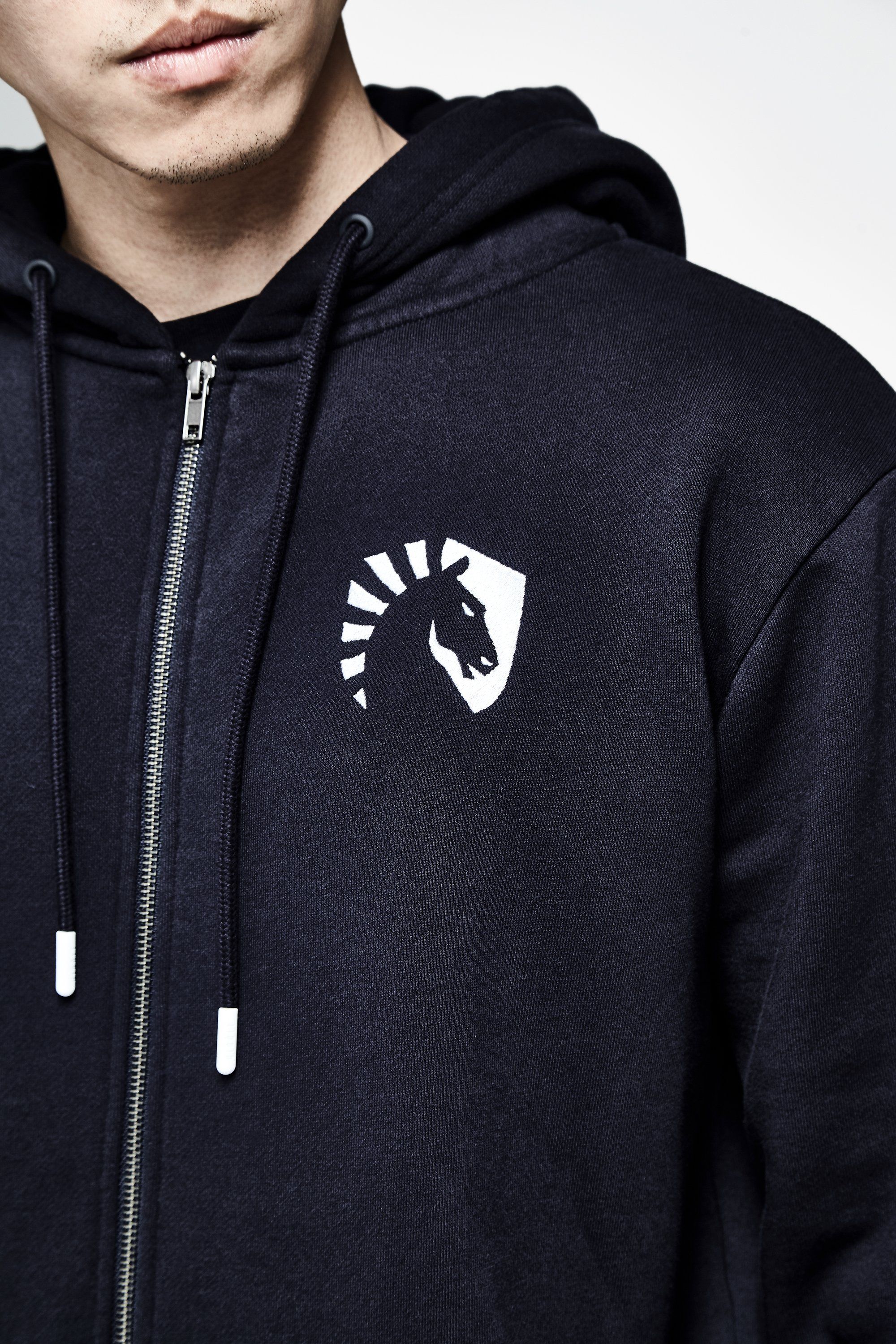 Liquid Crest Zip Up Hoodie.
Источник: Team Liquid