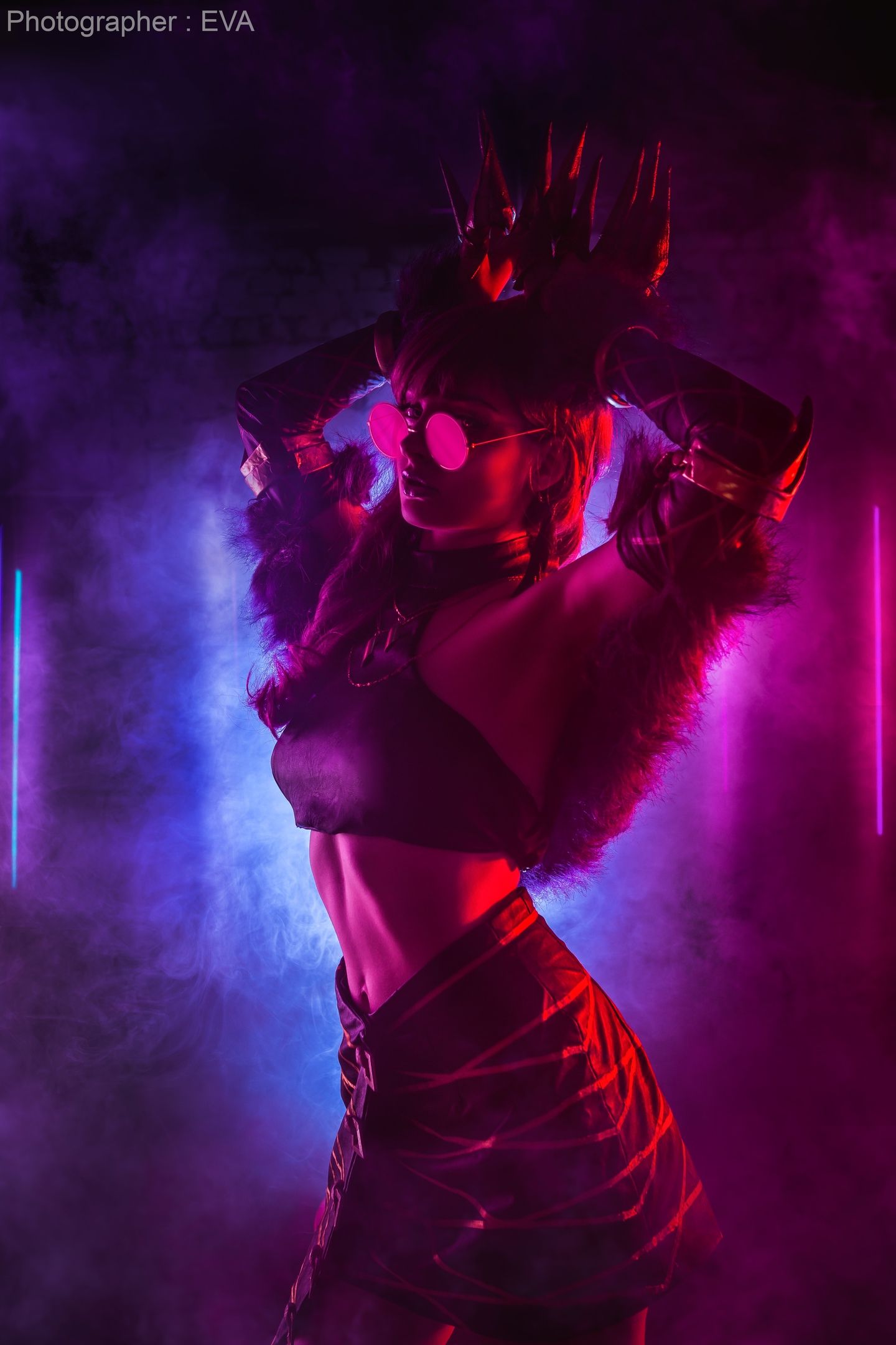 Косплей на Evelynn из K/DA. Фотограф: Ева Давыдова. Косплеер: Дарья Химэ. Источник: vk.com/eva_cosplay_photo