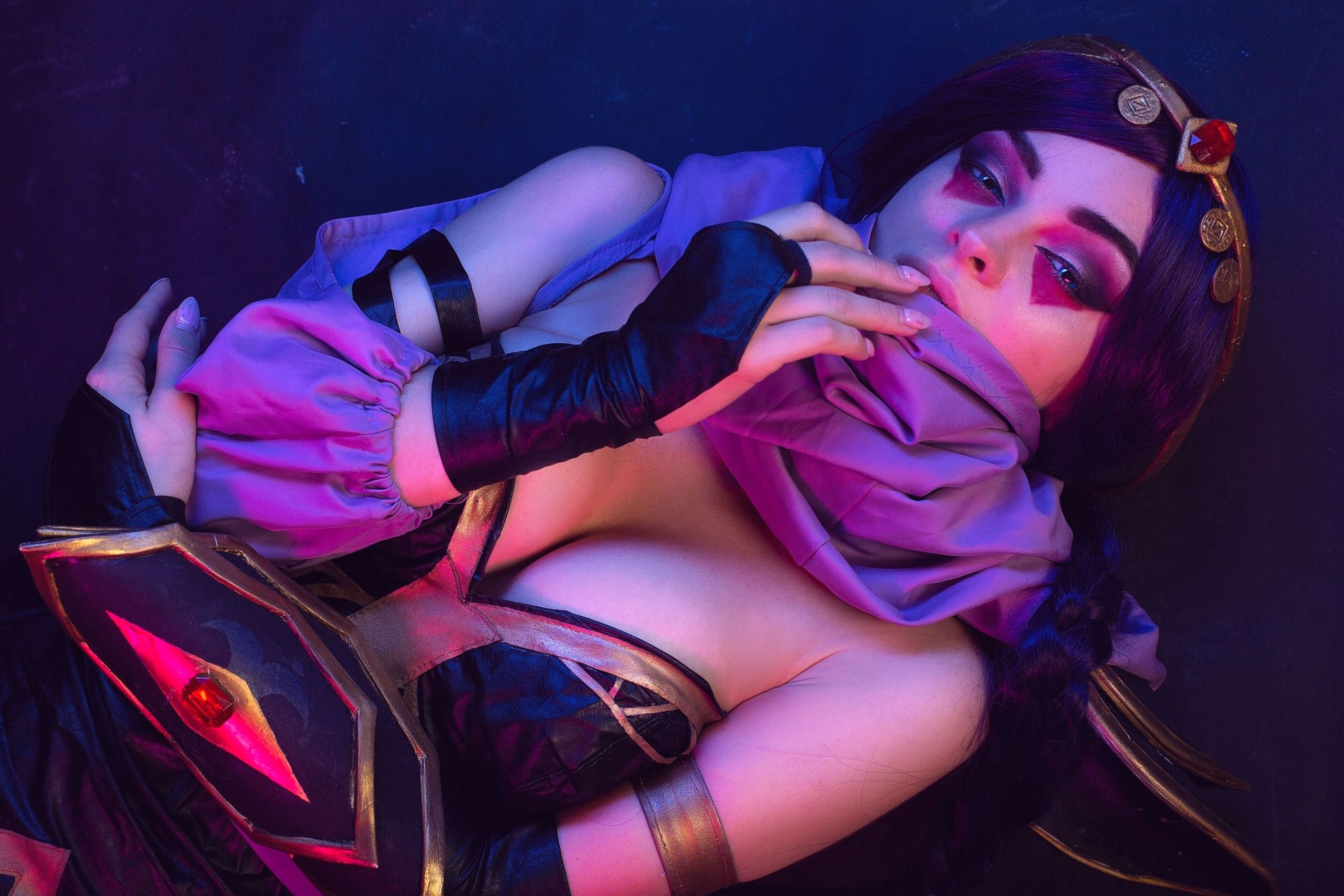 Косплей на Templar Assassin. Фотограф: Кристина Бородкина. Источник: &laquo;ВКонтакте&raquo;.