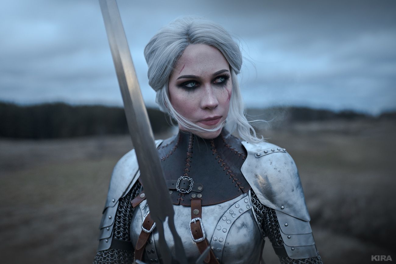 Косплей на Цири из The Witcher 3: Wild Hunt. Косплеер: Ольга Хаку. Фотограф: Кира Митенкова. Источник: https://vk.com/frau_haku