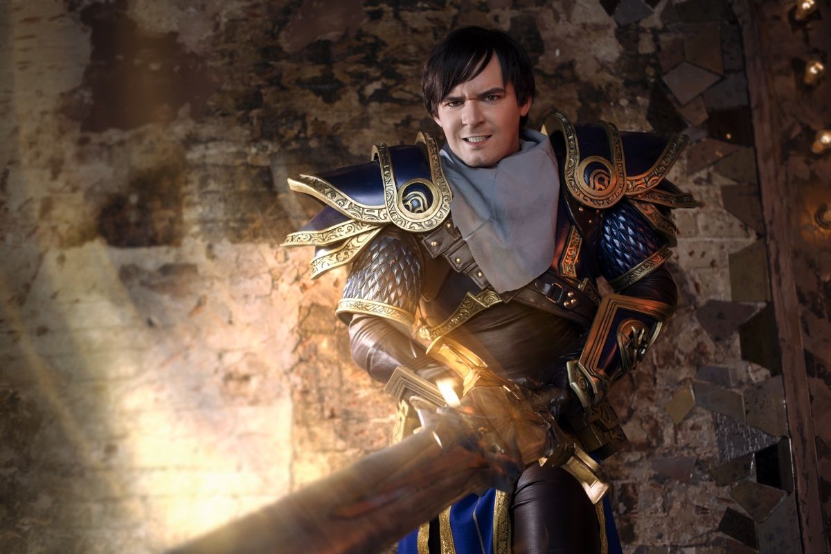 Косплей на Garen из League of Legends. Косплеер: WindWalk | vk.com/windwalk_in_cosplay. Фотограф: Рина Нерина. Источник: vk.com/nerinaphoto