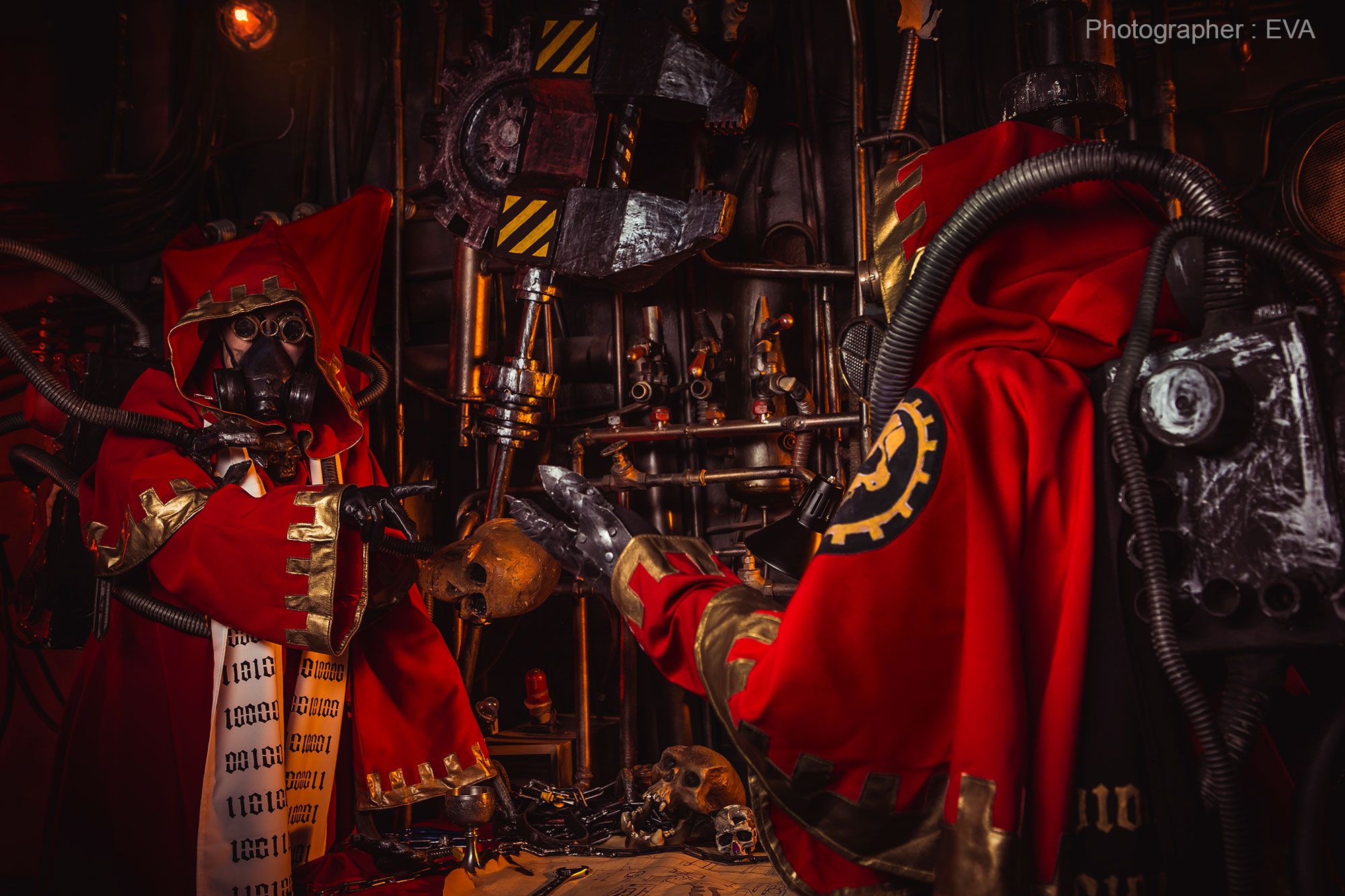 Косплей на Saint Silvana, Adeptus Mechanicus. Warhammer40000. Косплееры: Вrickus, Uchiha Madara, Dominion Terran. Источник: vk.com/eva_cosplay