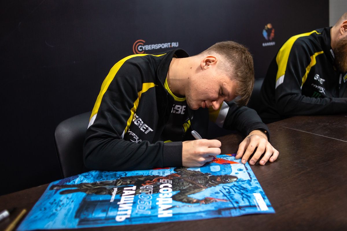 Фейковые стримы s1mple &mdash; частая история на Twitch. Фото: Epic Esports Events