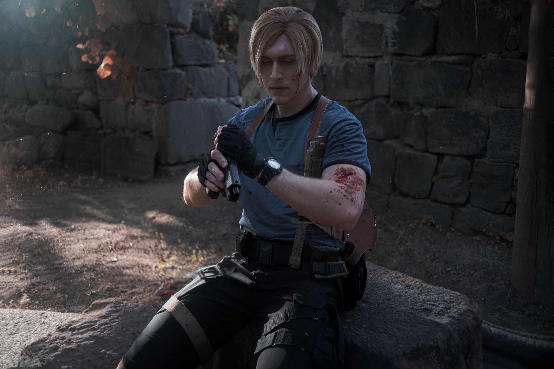 Леон Скотт Кеннеди из Resident Evil. Косплеер: ledyanovv. Фотограф: KIRA.