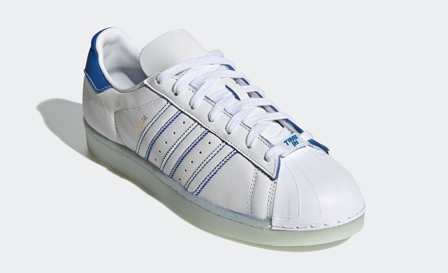 Ninja x Adidas Superstar.
Источник: Sneaker News