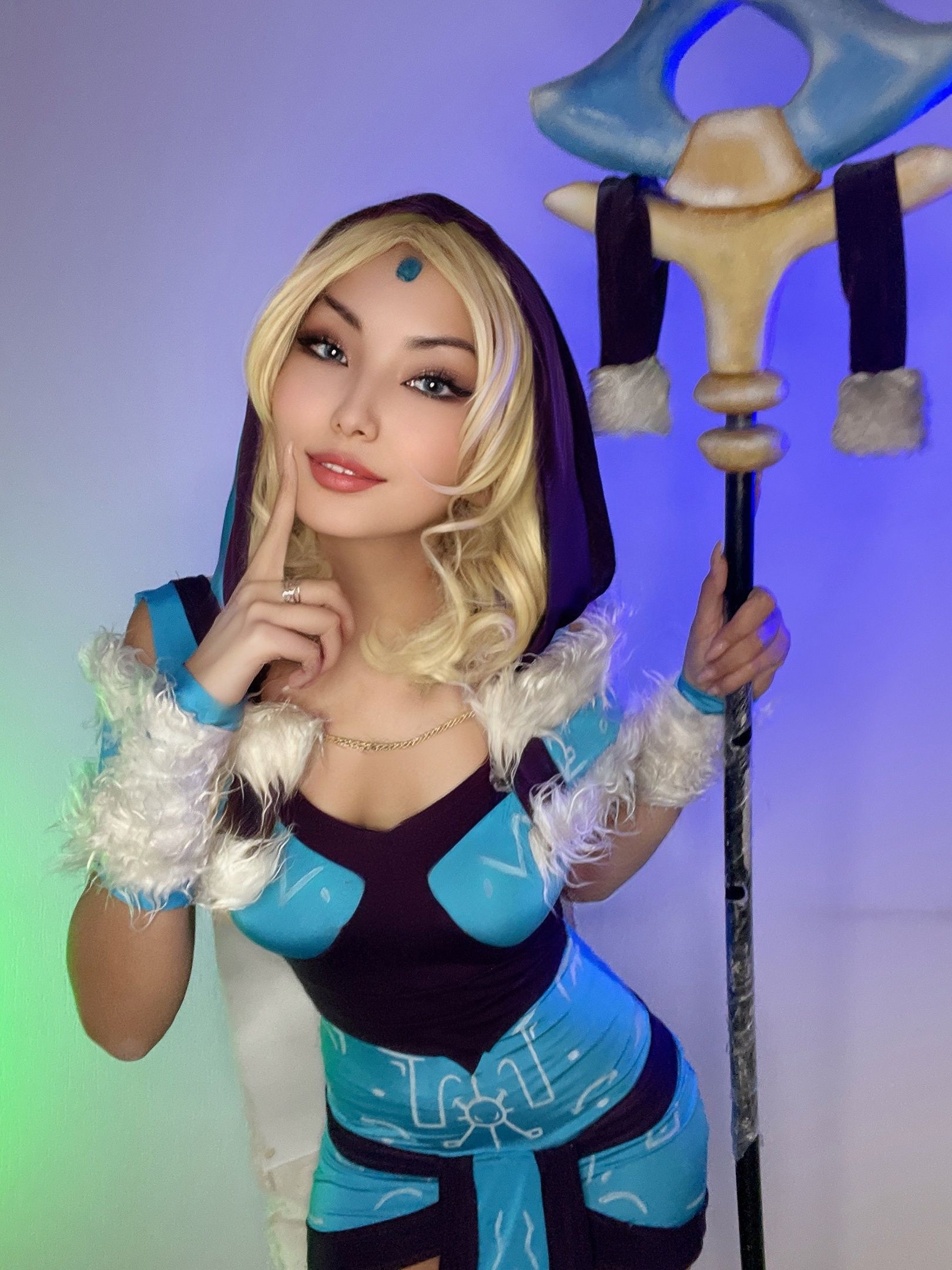 Косплей на Crystal Maiden из Dota 2. Косплеер: Айгера Дунамис. Источник: vk.com/aigera_dunamis