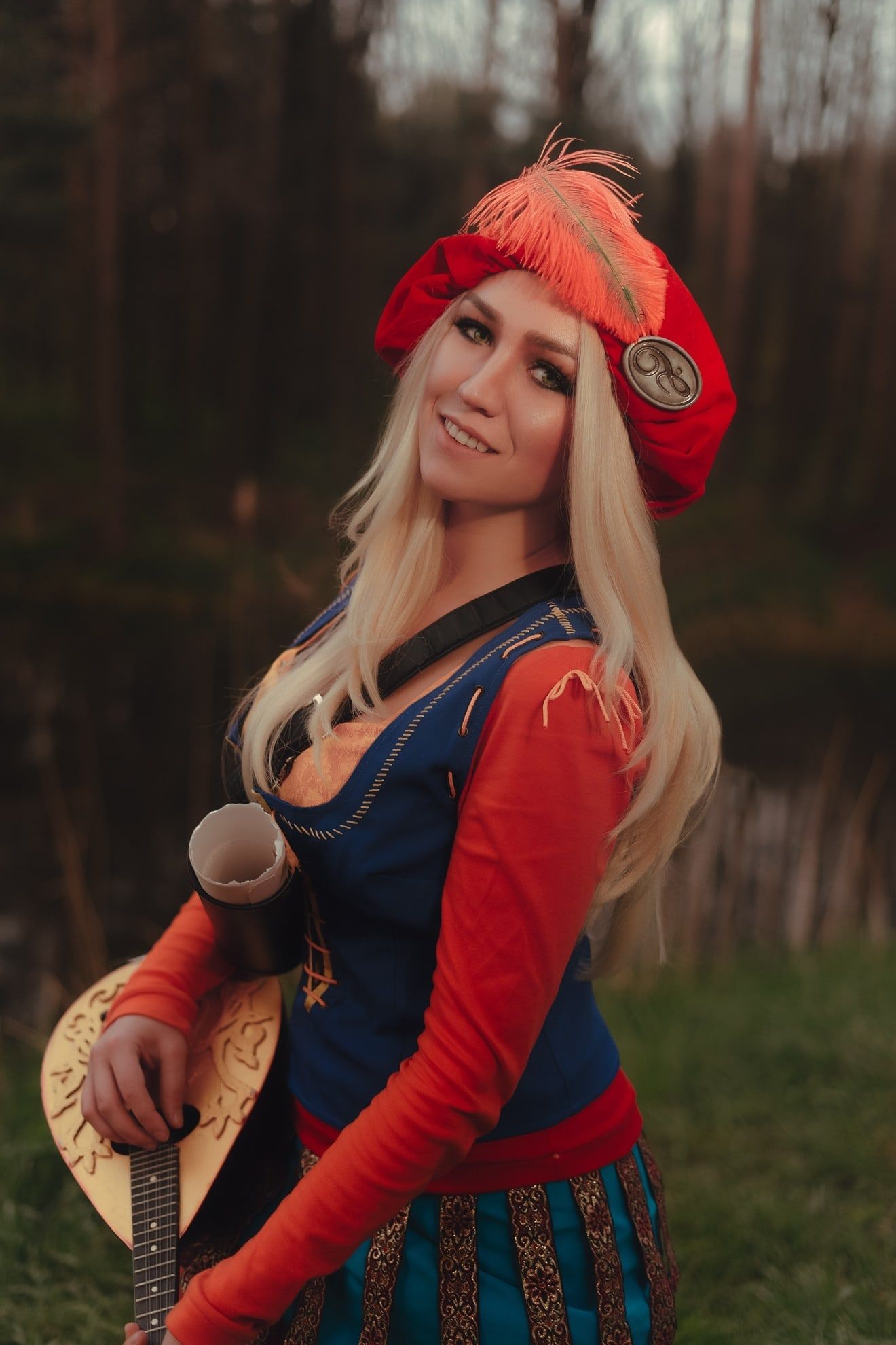 Косплей на Присциллу из The Witcher 3. Косплеер: Freya Veles. Фотограф: Фёкла Баклажанова. Источник: vk.com/freyavelescosplay