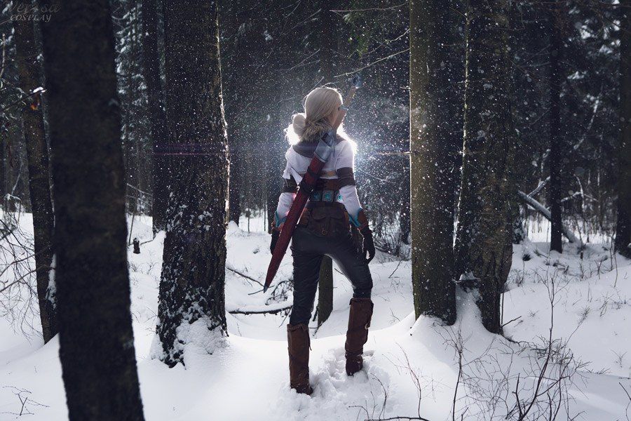 Косплей на Цири из The Witcher 3: Wild Hunt. Косплеер: Вера Зайцева. Фотограф: Наталья Варзина. Источник: https://vk.com/nova_cosplay