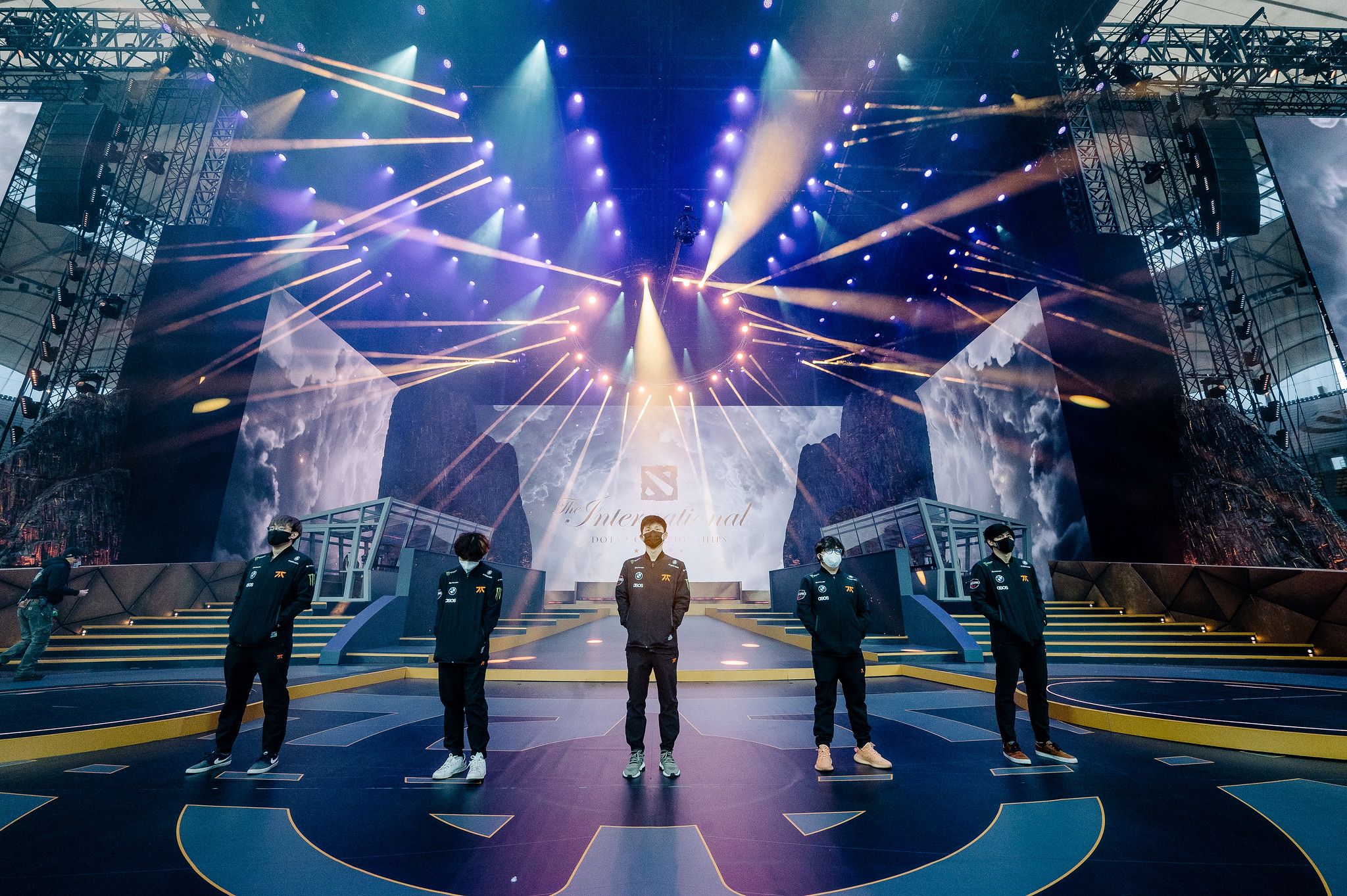 Fnatic на TI10. Фото: Valve