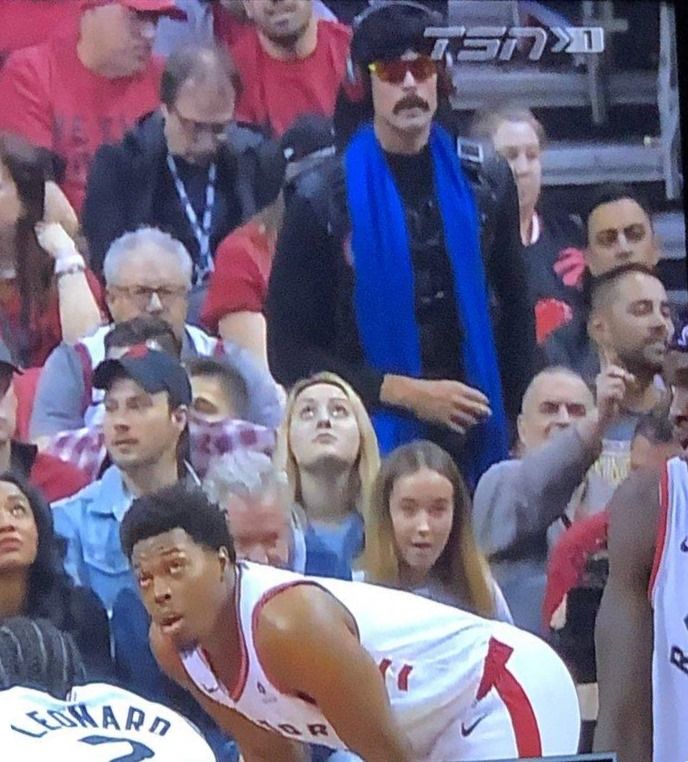 DrDisRespect на матче финала NBA 2019