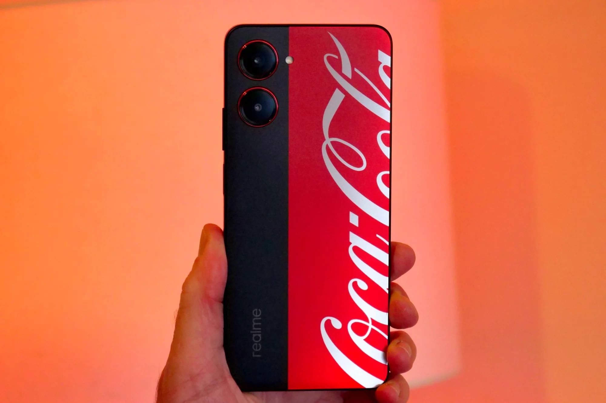 Realme 10 Pro 5G Coca-Cola Edition