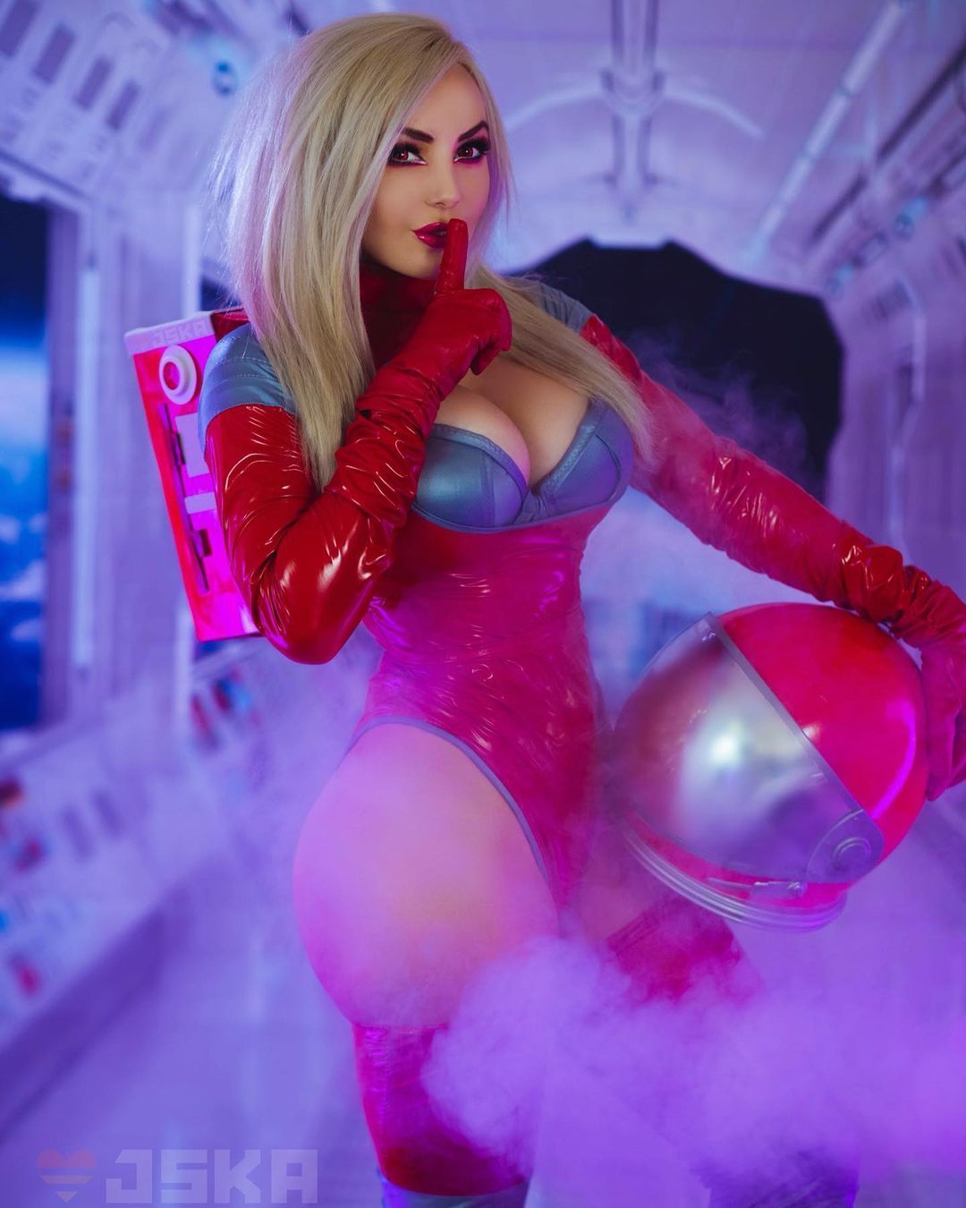 Косплей по Among Us от Джессики Нигри. Источник: instagram.com/jessicanigri