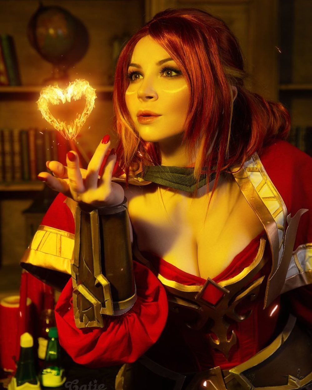 Косплей на Lina из Dota 2. Косплеер: Екатерина Корбут. Фотограф: Алена Филиппова. Источник: instagram.com/amio_mio/