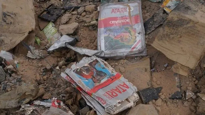Одна из ярчайших «жертв» кризиса культовая E.T., чей тираж был почти целиком закатан в бетон из-за нерентабельности