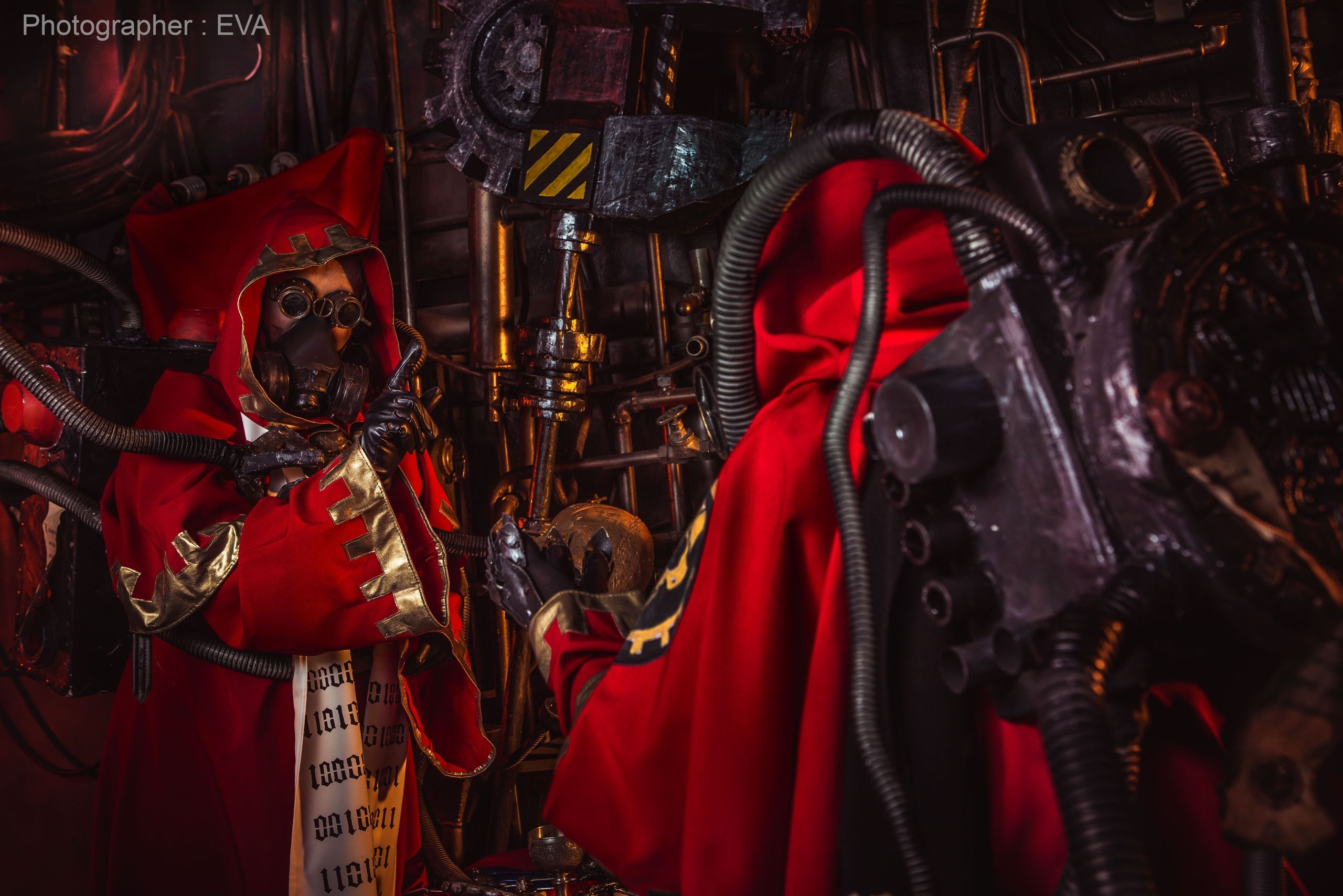 Косплей на Saint Silvana, Adeptus Mechanicus. Warhammer40000. Косплееры: Вrickus, Uchiha Madara, Dominion Terran. Источник: vk.com/eva_cosplay