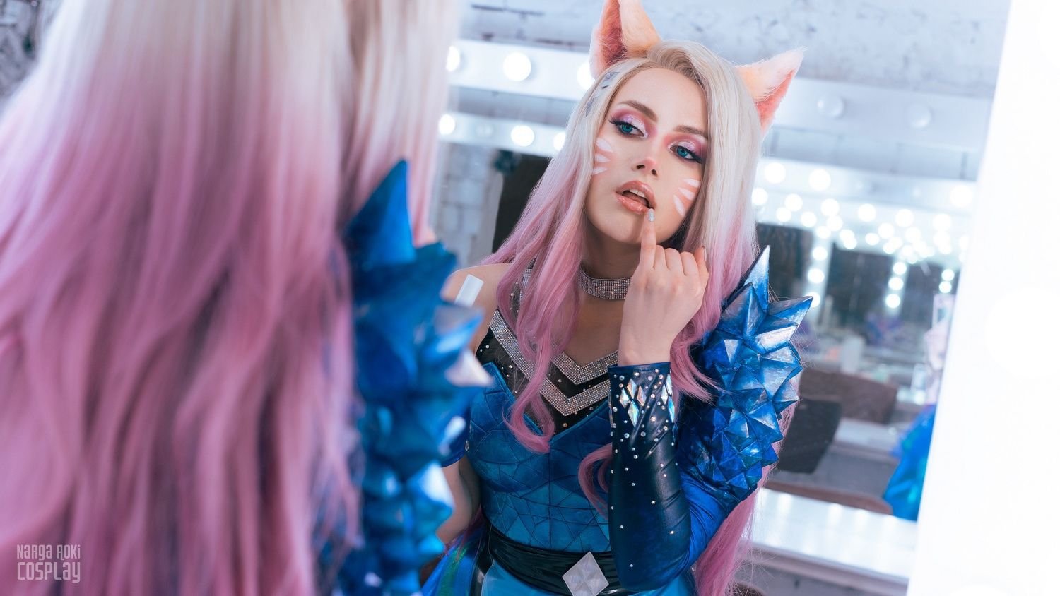 Косплей на Ahri из League of Legends. Образ певицы из группы K/DA. Косплеер: Наталья Narga Кочеткова. Фотограф: Фёкла Баклажанова. Источник: vk.com/lifestream_cosplay