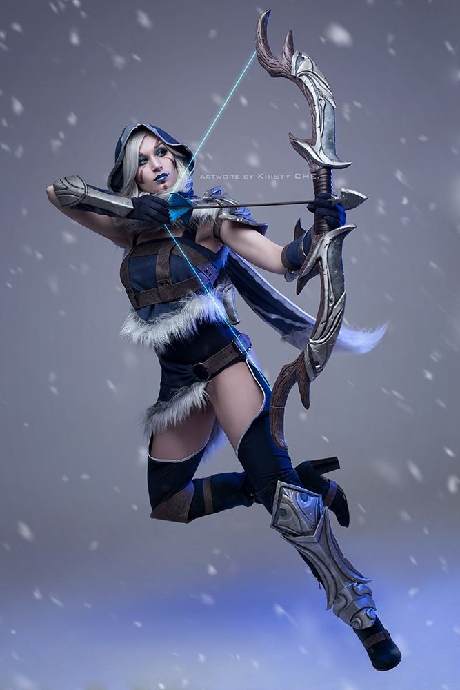 Косплей на Drow Ranger. Косплеер: Кристина Черниговская. Источник: vk.com/kristyche_cosplay