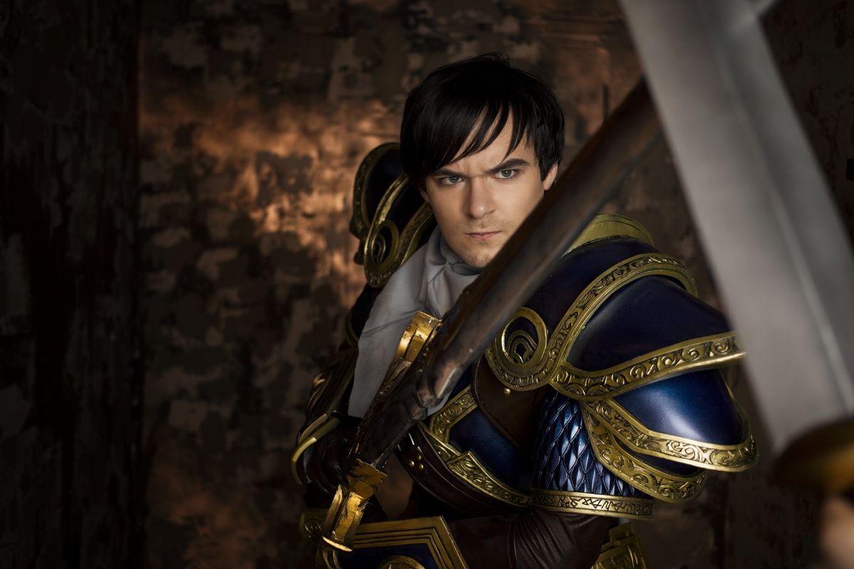 Косплей на Garen из League of Legends. Косплеер: WindWalk | vk.com/windwalk_in_cosplay. Фотограф: Рина Нерина. Источник: vk.com/nerinaphoto