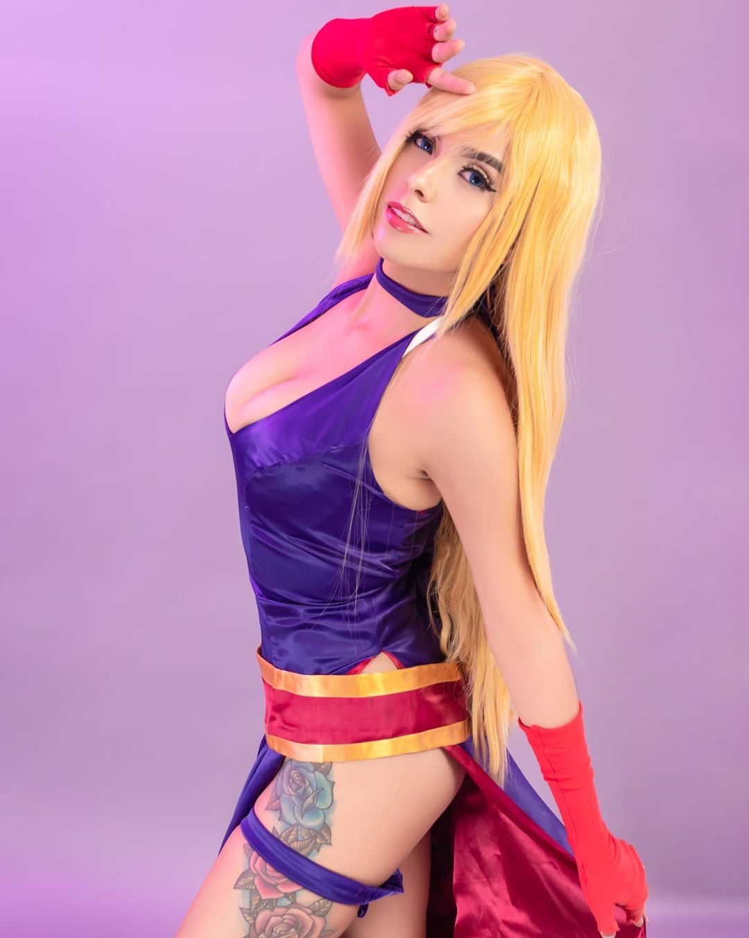 Косплей на B.Jenet из Garou: Mark of the Wolves и The King of Fighters. Косплеер: im_kareng. Источник: Instagram