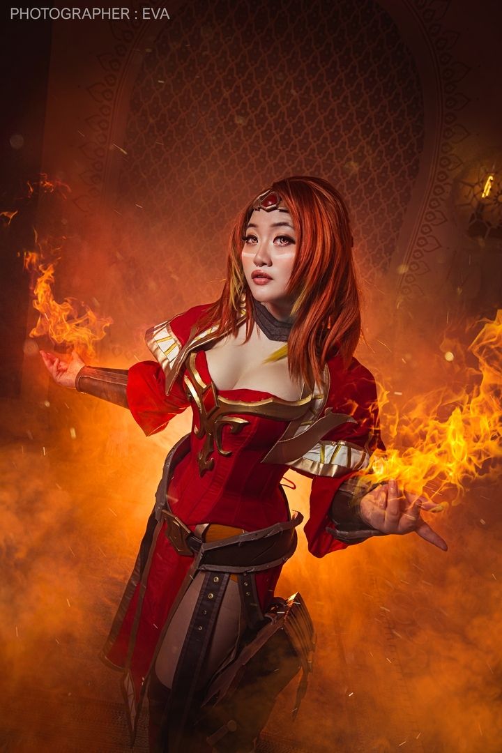 Косплей на Lina из Dota 2.
Источник: группа во &laquo;ВКонтакте&raquo; ЕVA - Cosplay-photo