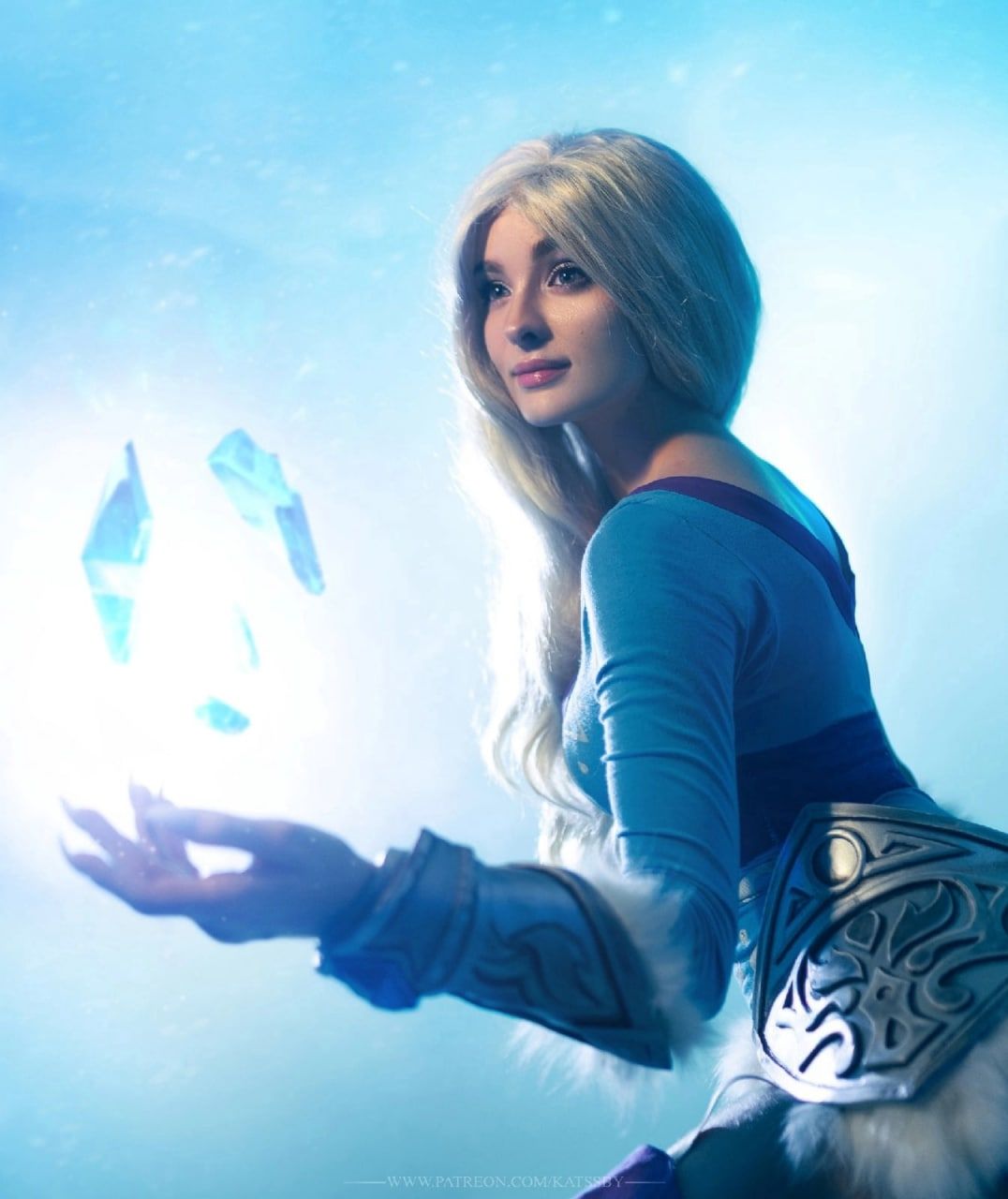 Косплей на Crystal Maiden из Dota 2. Косплеер: София Летяго. Фотограф: islen. Источник: vk.com/sansreve