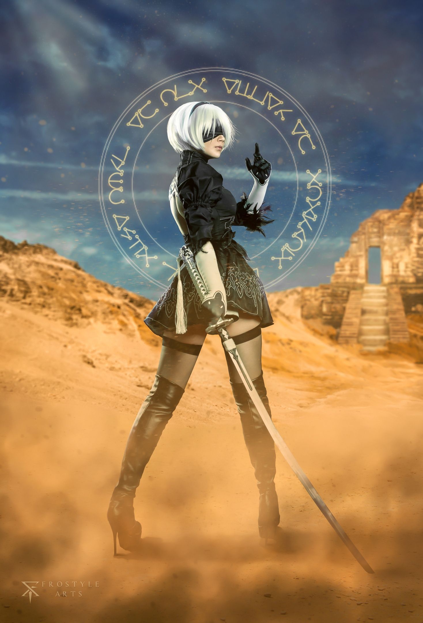 Косплей на 2B из NieR: Automata. Косплеер: Вера OICHI Андреева. Фотограф: Кристина Бородкина. Источник: vk.com/oichidream