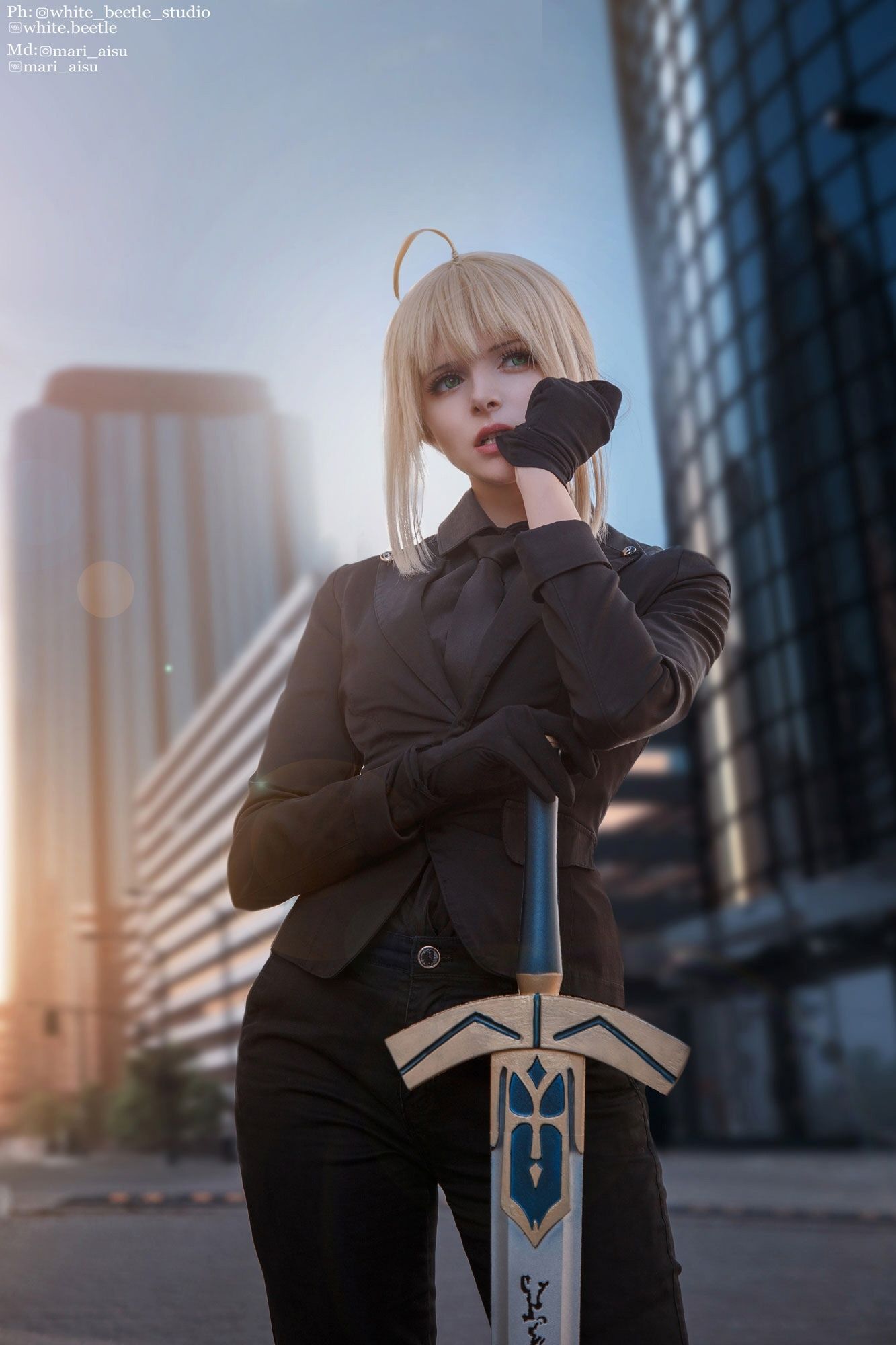 Косплей на Сэйбер из Fate/Zero. Косплеер: MarI Aisu. Фотограф: White beetle. Источник: vk.com/mari_aisu