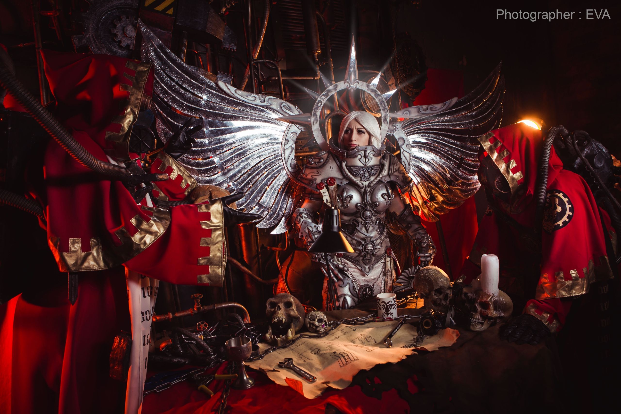 Косплей на Saint Silvana, Adeptus Mechanicus. Warhammer40000. Косплееры: Вrickus, Uchiha Madara, Dominion Terran. Источник: vk.com/eva_cosplay